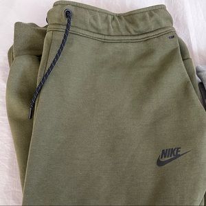 Nike Tech Fleece Joggers